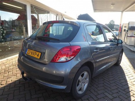 Peugeot 207 - 1.4 VTI 90PK MILLESIM 200 5 DEURS AIRCO TREKH - 1