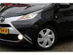 Toyota Aygo - 1.0 VVT-i x-play 5drs Airco Navi Parkeercamera - 1 - Thumbnail