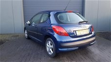 Peugeot 207 - 1.4 16V