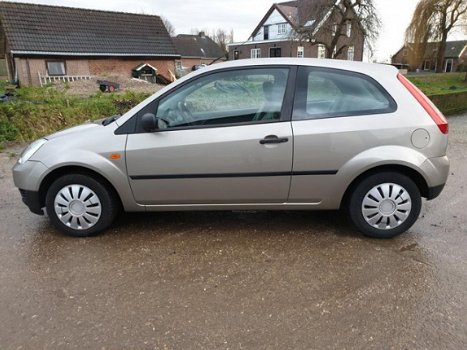 Ford Fiesta - 1.25-16V Celebration BJ 2003 Nieuwe apk - 1