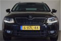 Skoda Octavia Combi - 1.2TSI DSG ELEGANCE NAVI/XENON/KEYLESS/ST.VERWARM//MEMORY - 1 - Thumbnail