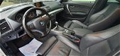 BMW 1-serie - 120i AUT 2007 170PK Wit M-PAKKET FULL OPTIONS - 1 - Thumbnail