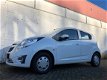 Chevrolet Spark - 1.0 16V L 5DR NWE APK NAVI Airco Elektrische Pakket - 1 - Thumbnail