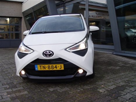 Toyota Aygo - 1.0 VVT-i 72pk 5D - 1