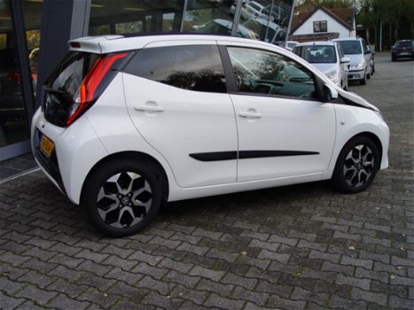 Toyota Aygo - 1.0 VVT-i 72pk 5D - 1