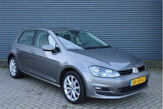 Volkswagen Golf - 1.2 TSI Highline Camera Navigatie - 1