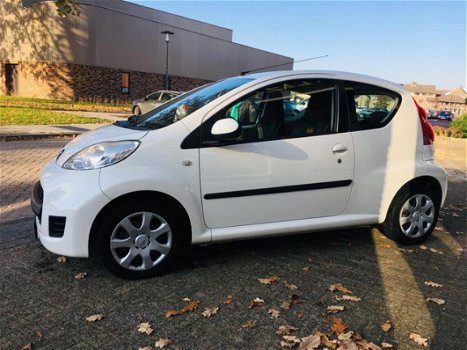 Peugeot 107 - 1.0-12V / AIRCO/ AUX/ ELEKTR.PAKKET/ CV/ NIEUWE APK - 1