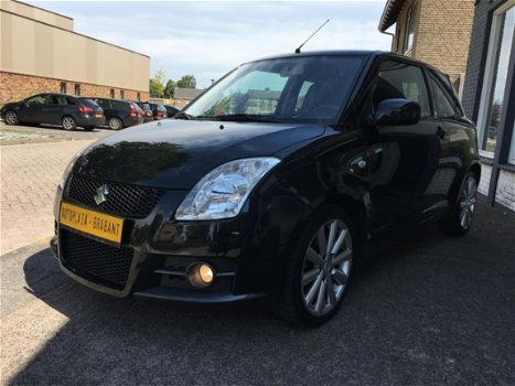 Suzuki Swift - 125 pk / CLIMATE/ KEYLESS/ STOELVERWARMING/ NIEUWE APK - 1