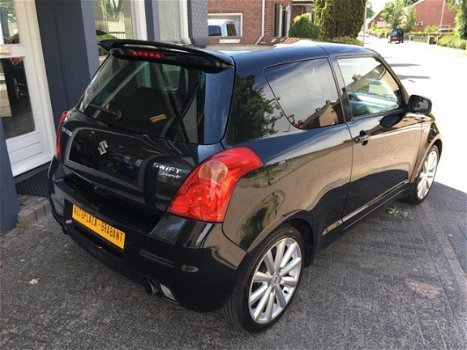 Suzuki Swift - 125 pk / CLIMATE/ KEYLESS/ STOELVERWARMING/ NIEUWE APK - 1