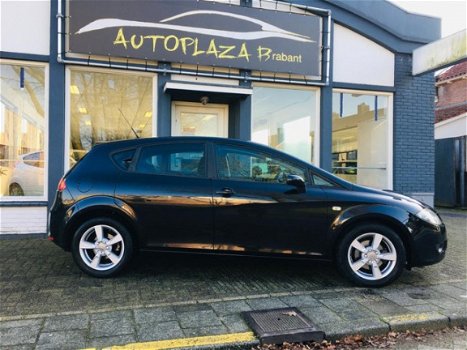 Seat Leon - 1.6 Sport NAP/ CRUISE/ AUX/ AIRCO/ DISTR.RIEM VERVANGEN./ APK - 1