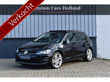 Volkswagen Golf - 1.4 TSI Highline 140 Pk DSG7 Pano Navi Keyless ACC Leder 18 Inch Durban - 1