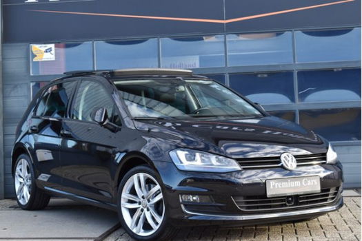 Volkswagen Golf - 1.4 TSI Highline 140 Pk DSG7 Pano Navi Keyless ACC Leder 18 Inch Durban - 1