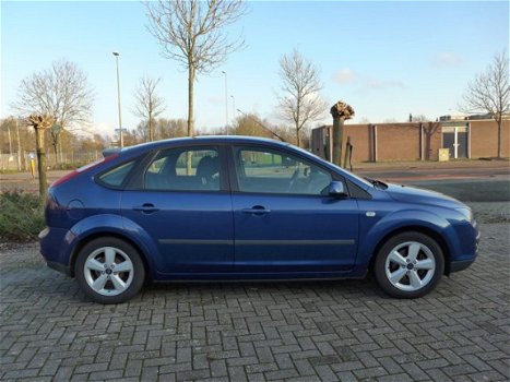 Ford Focus - 1.6 TDCI Futura *2e EIGENAAR*5 DRS - 1