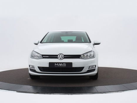 Volkswagen Golf - 1.0 Tsi 115pk Comfortline | Navigatie | Camera | P-Sensoren | Clima | 16