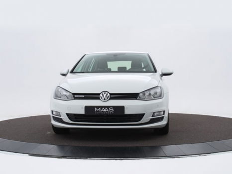 Volkswagen Golf - 1.0 Tsi 115pk Comfortline | Navigatie | Clima | P-Sensoren | 16