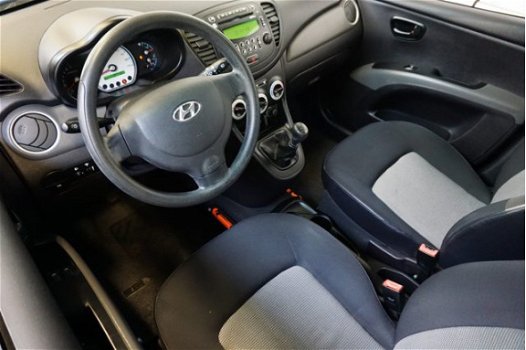 Hyundai i10 - 1.1 Active Stuurbekrachtiging. Radio. Nationale Autopas (NAP) - 1