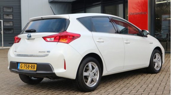 Toyota Auris - 1.8 Hybrid Dynamic | Navigatie | Leder | - 1