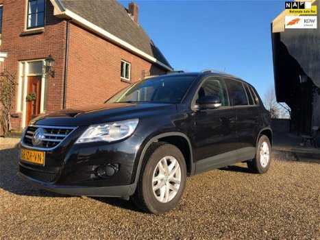 Volkswagen Tiguan - 1.4 TSI Comfort&Design 4Motion (4X4) - 1