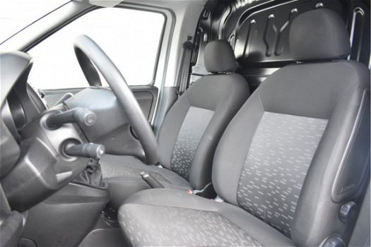 Opel Combo - Edition L2H1 Verhoogd laadvermogen | Parkeersensoren | Airco - 1