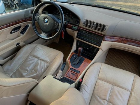 BMW 5-serie Touring - 528i Executive *BOMVOL*LEDER*SCHUIFDAK - 1