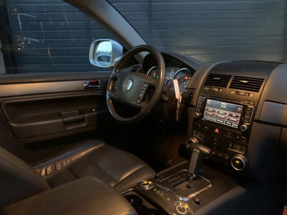 Volkswagen Touareg - 3.0 V6 TDI Highline + Luchtvering + Navi + Leder + Stoelverwarming - Afbeelding 6
