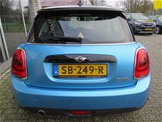 Mini Mini Cooper - 1.5 Serious Business Navi /cruise