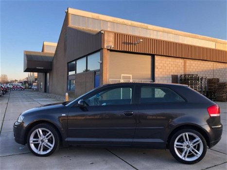 Audi A3 - 1.9 TDI Ambiente - 1