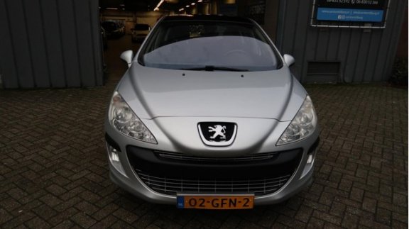 Peugeot 308 - 1.6 HDiF XS 2DE EIGENAAR/AUTOMAAT/TREKHAAK/NAP - 1