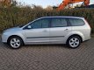 Ford Focus Wagon - 1.6-16V Futura Airco APK t/m 29-11-2020 - 1 - Thumbnail