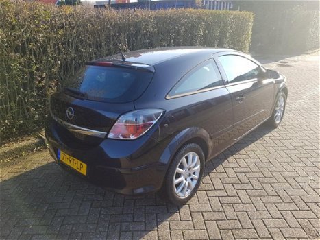 Opel Astra GTC - 1.8 Sport Airco + PDC APK t/m 26-06-2020 - 1