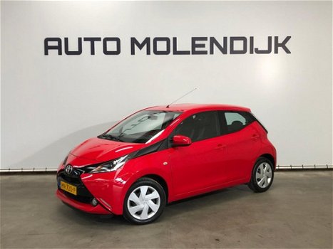 Toyota Aygo - 1.0 VVT-i x-play Navi / Bluetooth / ZEER MOOI - 1