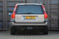 Volvo V70 - 2.4 T Momentum Geartronic YOUNGTIMER lage KM stand - 1 - Thumbnail