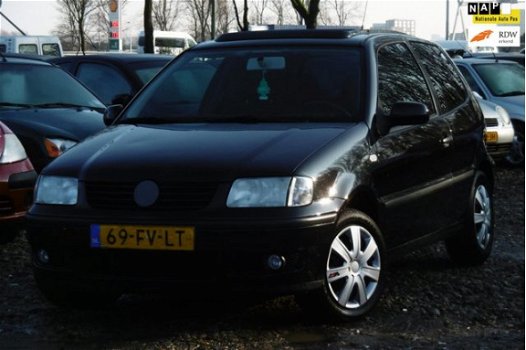 Volkswagen Polo - 1.4 Trendline 140DKM/NAP/PANODAK/APK 09-2020 - 1