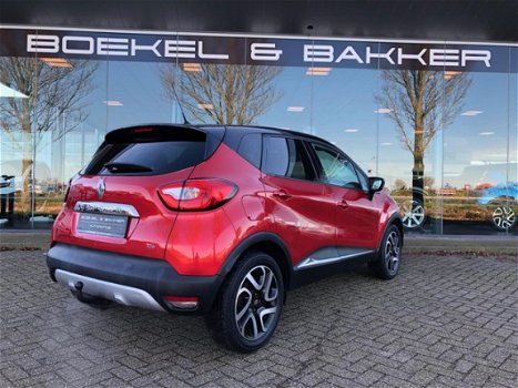 Renault Captur - 0.9 TCe Helly Hansen R-link navigatie - Trekhaak - Half leder - Cruise control - 1