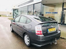 Toyota Prius - 1.5 VVT-i Tech Edition BJ 2006 Navigatie voor sensor +achter sensor Achter camera km