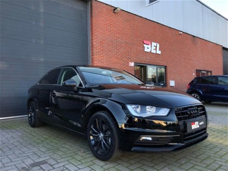 Audi A3 Limousine - 1.6 TDI Attraction Pro Line Lederen bekleding, Stoelverwarming, PDC, Black, NAP, - 1