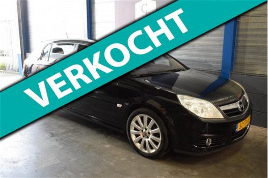 Opel Signum - 2.2-16V Sport AUTOMAAT/KOELKAST/HALF LEDER/LMV/PDC/ECC AIRCO/NAP - 1