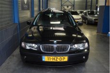 BMW 3-serie Touring - 320i Executive AUTOMAAT/XENON/STOELVERWARMING/AUTOMAAT/APK 12-'20/NAP