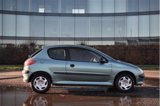 Peugeot 206 - 1.1 XR van de 1e eigenaar - 1