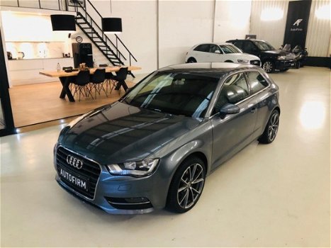 Audi A3 - 1.8 TFSI Ambition 180 PK, Keyless, S-line velgen, Boordcomputer - 1