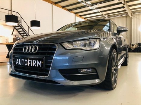 Audi A3 - 1.8 TFSI Ambition 180 PK, Keyless, S-line velgen, Boordcomputer - 1