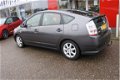 Toyota Prius - 1.5 VVT-i Tech Edition | Smart-key | Navigatie | Cruise- en Climatecontrol | Trekhaak - 1 - Thumbnail