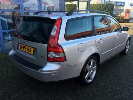 Volvo V50 - 2.0D Momentum IN NIEUW STAAT - 1