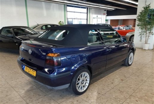 Volkswagen Golf Cabriolet - 2.0 Trendline Volleder / airco - 1