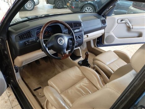 Volkswagen Golf Cabriolet - 2.0 Trendline Volleder / airco - 1