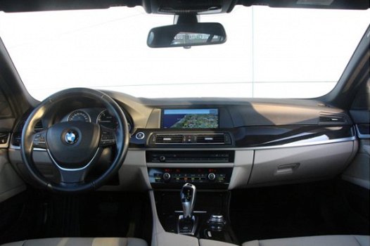 BMW 5-serie Touring - 520d High Executive Automaat - 1