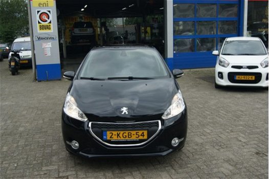 Peugeot 208 - 1.2 Vti Envy met navigatie - 1