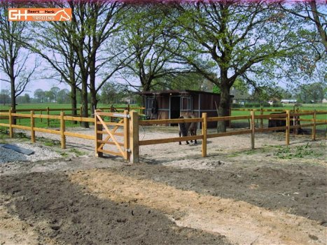 Degelijke houten paardenbak omheining, bak, rijbak - 1