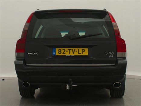 Volvo V70 - 2.4 D5 Geartronic Edition II AUT. *YOUNGTIMER* / HAICO UITVOERING / NAVI / LEDER / AIRCO - 1