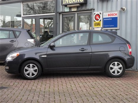 Hyundai Accent - 1.4i Dynamic Joy Airco - 1